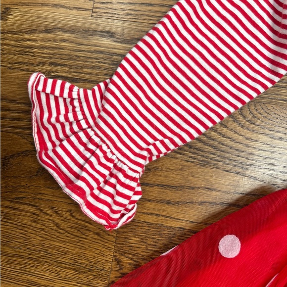 Counting Daisies Tulle Santa Appliqué Dress - Picture 10 of 13